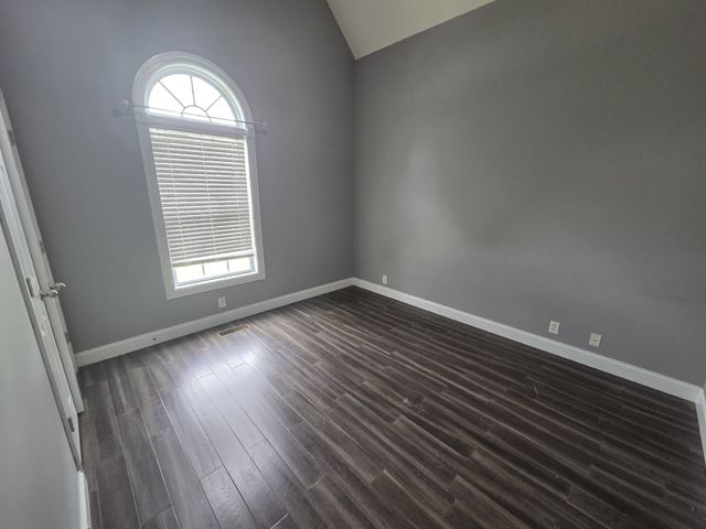 3606 Geneva Dr, Murfreesboro, TN 37128