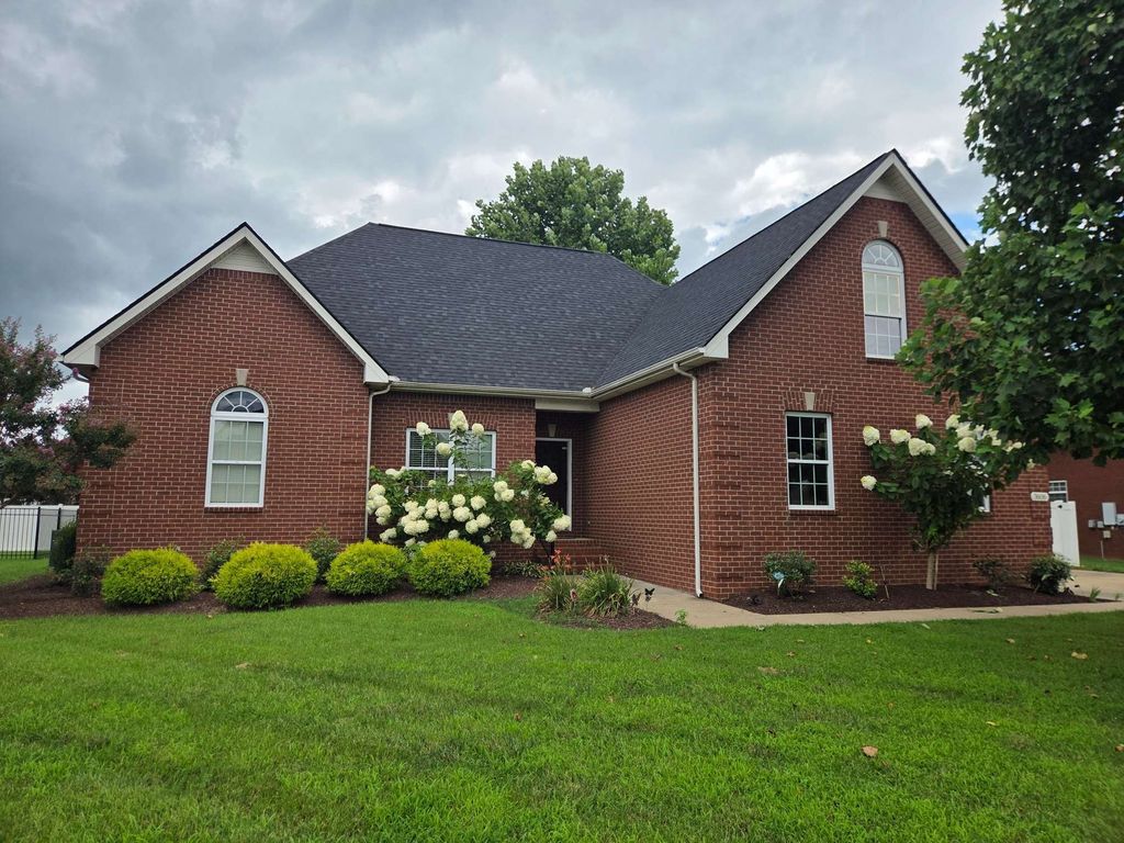 3606 Geneva Dr, Murfreesboro, TN 37128