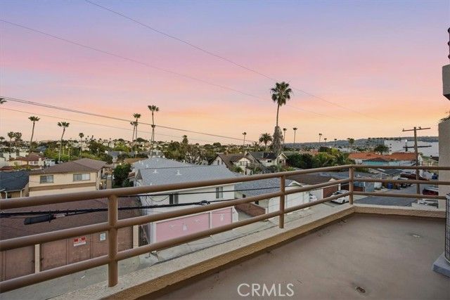 512 Esplanade 303, Redondo Beach, CA 90277