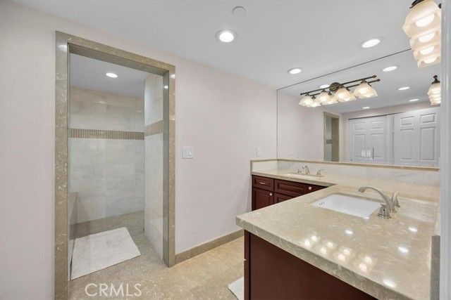 512 Esplanade 303, Redondo Beach, CA 90277