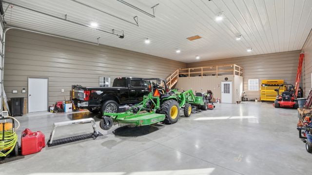 667 Pete Sain Rd, Manchester, TN 37355