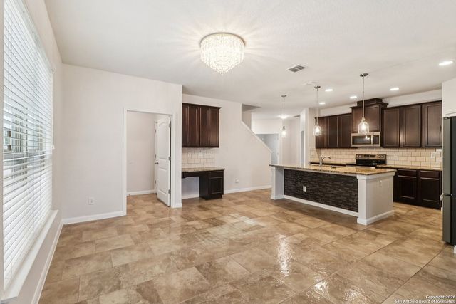 6215 Campfire, Converse, TX 78109