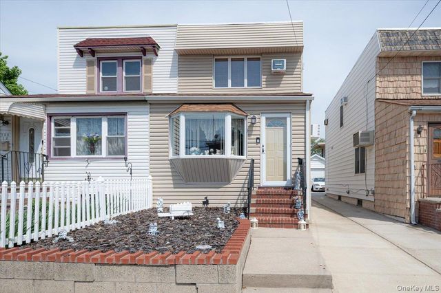 19815 33rd Avenue, Flushing, NY 11358