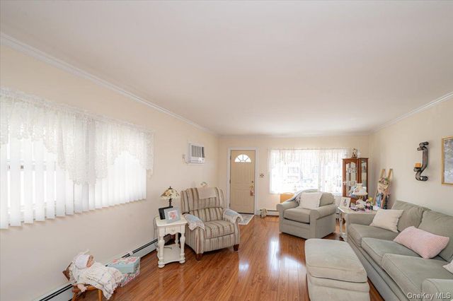 19815 33rd Avenue, Flushing, NY 11358