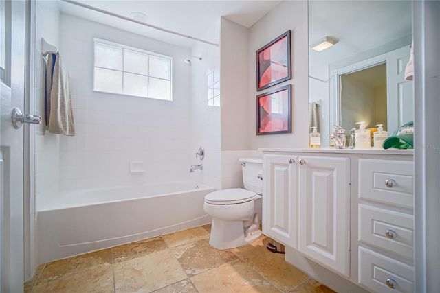 8523 LEATHERLEAF LANE, Orlando, FL 32827