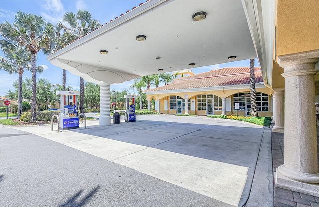 8523 LEATHERLEAF LANE, Orlando, FL 32827