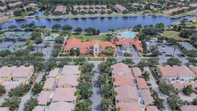8523 LEATHERLEAF LANE, Orlando, FL 32827