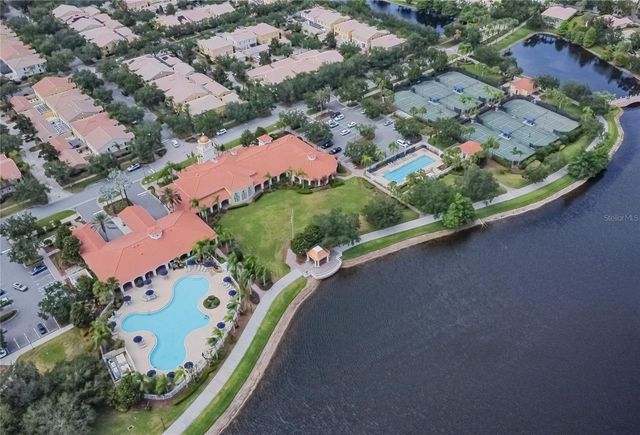 8523 LEATHERLEAF LANE, Orlando, FL 32827
