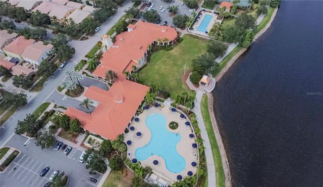 8523 LEATHERLEAF LANE, Orlando, FL 32827