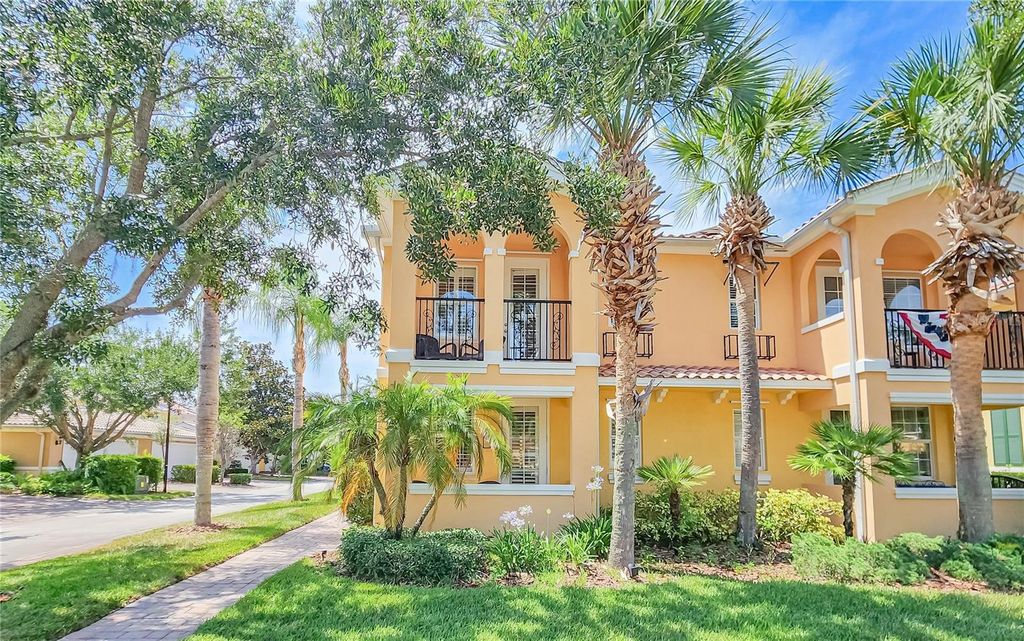 8523 LEATHERLEAF LANE, Orlando, FL 32827