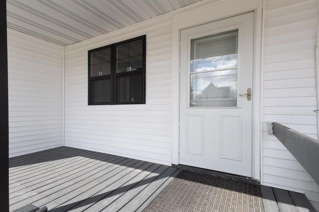 318 S MILL STREET, Hortonville, WI 54944