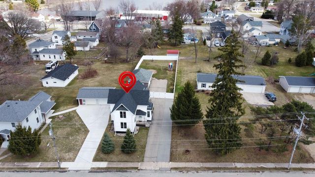 318 S MILL STREET, Hortonville, WI 54944