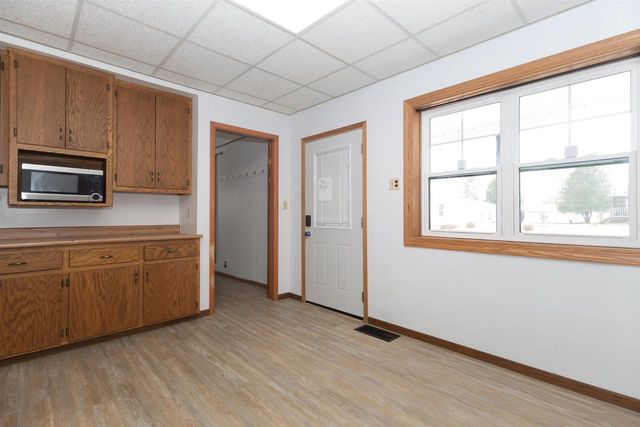 318 S MILL STREET, Hortonville, WI 54944