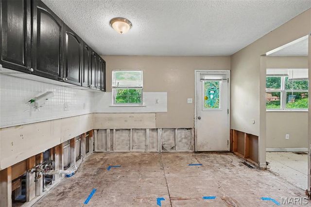 2337 Millvalley Drive, Florissant, MO 63031