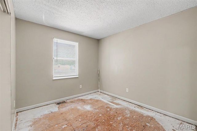 2337 Millvalley Drive, Florissant, MO 63031