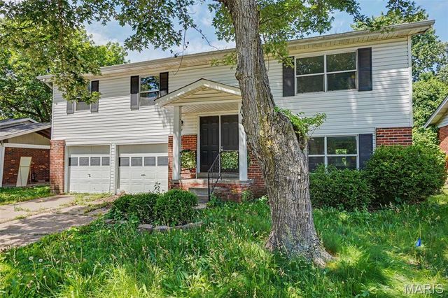 2337 Millvalley Drive, Florissant, MO 63031