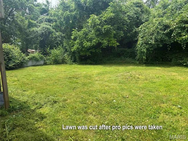 2337 Millvalley Drive, Florissant, MO 63031
