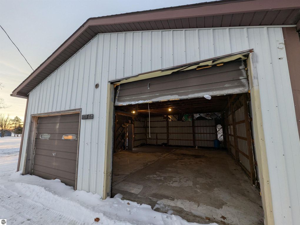 Image 5 of property listing at N/A Reed Road, Sterling, MI 48659