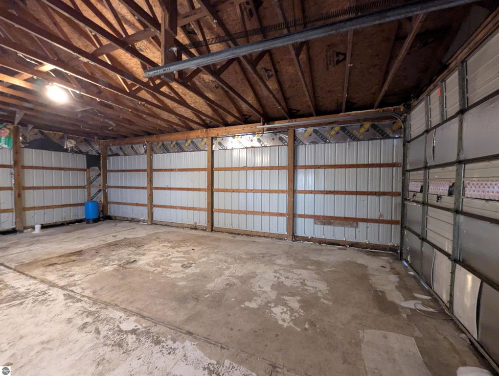 Image 8 of property listing at N/A Reed Road, Sterling, MI 48659