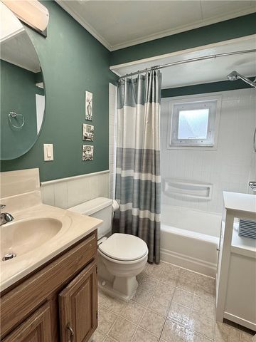 2116 W Pike St, Chartiers, PA 15342