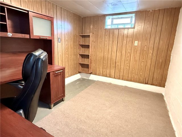 2116 W Pike St, Chartiers, PA 15342