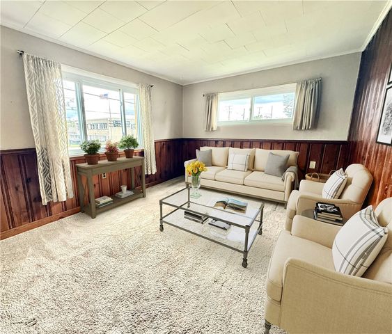 2116 W Pike St, Chartiers, PA 15342