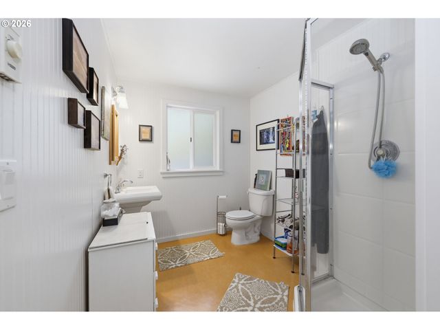 88119 TIKI Ln, Springfield, OR 97478