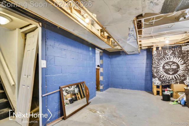 26214 Pennie Street, Dearborn Heights, MI 48125