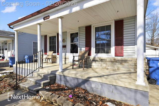 26214 Pennie Street, Dearborn Heights, MI 48125