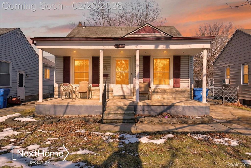 26214 Pennie Street, Dearborn Heights, MI 48125