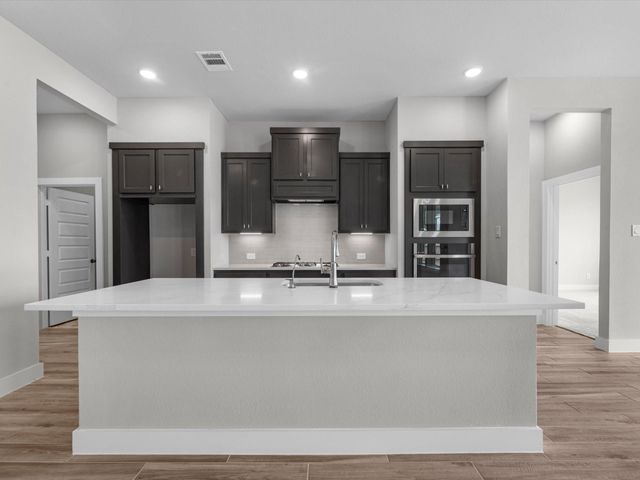 7082 North Lake Clopton Drive, Montgomery, TX 77316