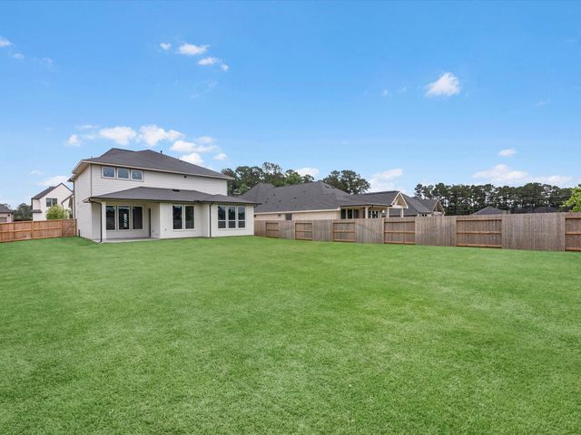 7082 North Lake Clopton Drive, Montgomery, TX 77316