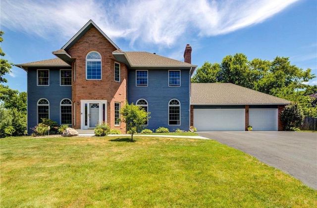 4390 Ithaca Lane N, Plymouth, MN 55446