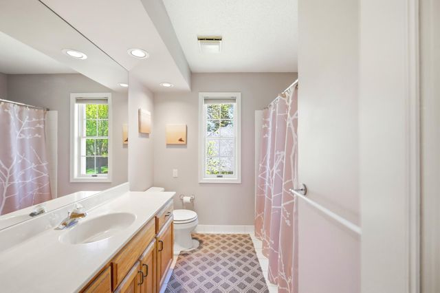 4390 Ithaca Lane N, Plymouth, MN 55446