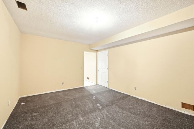4390 Ithaca Lane N, Plymouth, MN 55446