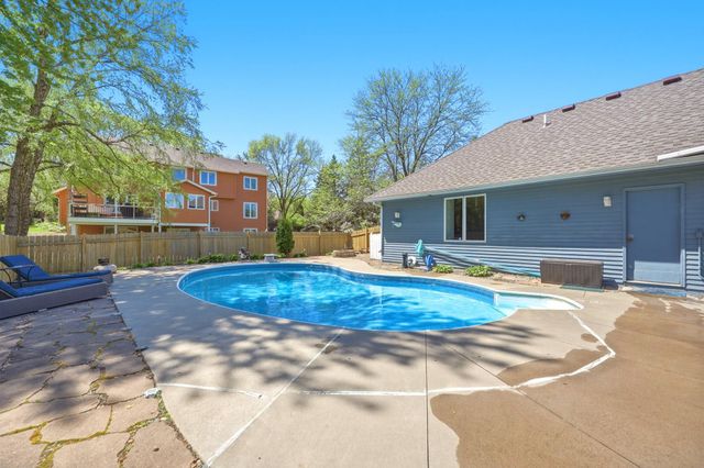 4390 Ithaca Lane N, Plymouth, MN 55446