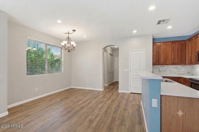 3801 E PARKVIEW Drive, Gilbert, AZ 85295