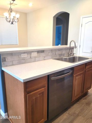 3801 E PARKVIEW Drive, Gilbert, AZ 85295