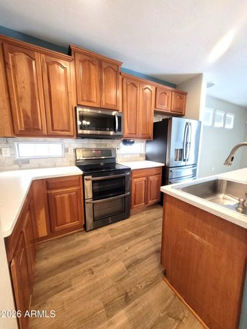 3801 E PARKVIEW Drive, Gilbert, AZ 85295