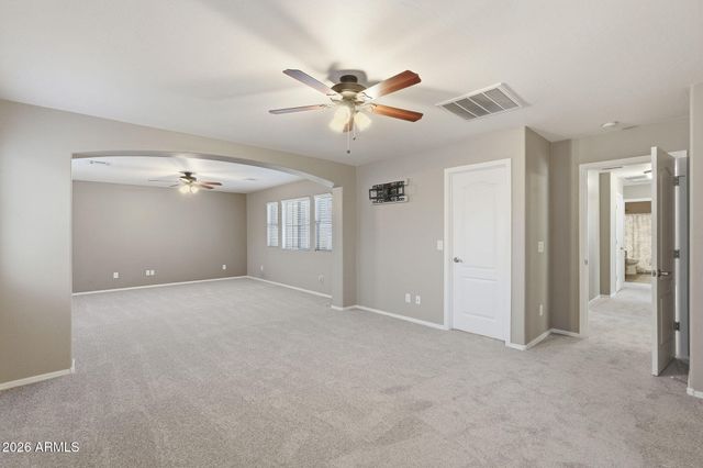 3801 E PARKVIEW Drive, Gilbert, AZ 85295