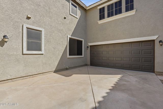 3801 E PARKVIEW Drive, Gilbert, AZ 85295