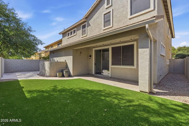 3801 E PARKVIEW Drive, Gilbert, AZ 85295