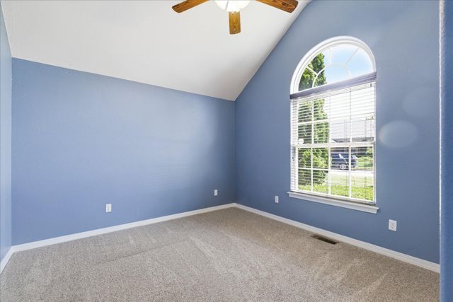 3277 W Cardinal Street, Springfield, MO 65810