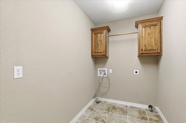 3277 W Cardinal Street, Springfield, MO 65810