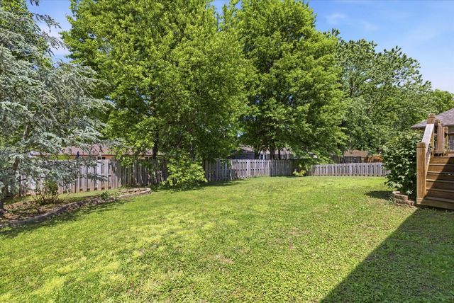 3277 W Cardinal Street, Springfield, MO 65810