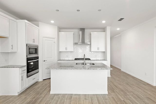 904 Dewy Lake Place, Lavon, TX 75166