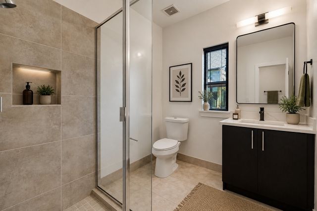 3200 Thomas Avenue B, Dallas, TX 75204