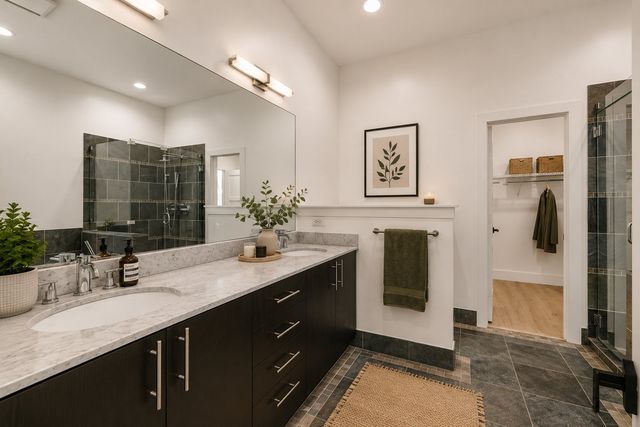 3200 Thomas Avenue B, Dallas, TX 75204