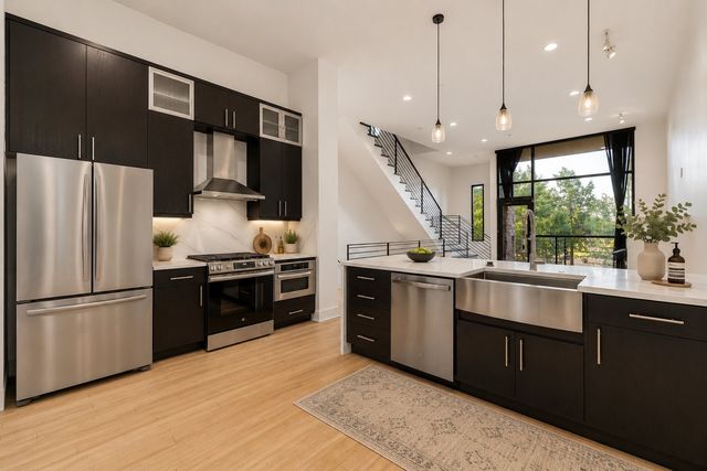 3200 Thomas Avenue B, Dallas, TX 75204