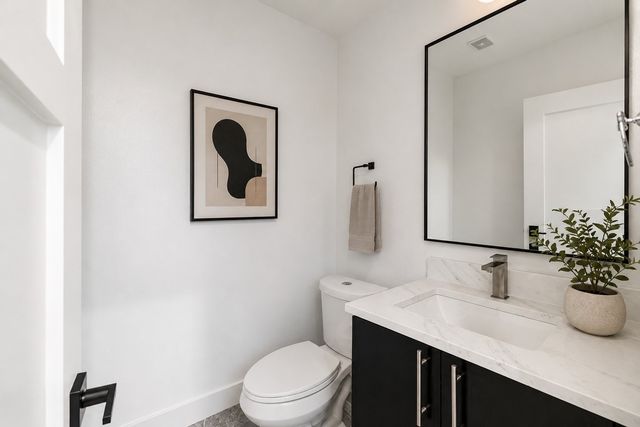 3200 Thomas Avenue B, Dallas, TX 75204